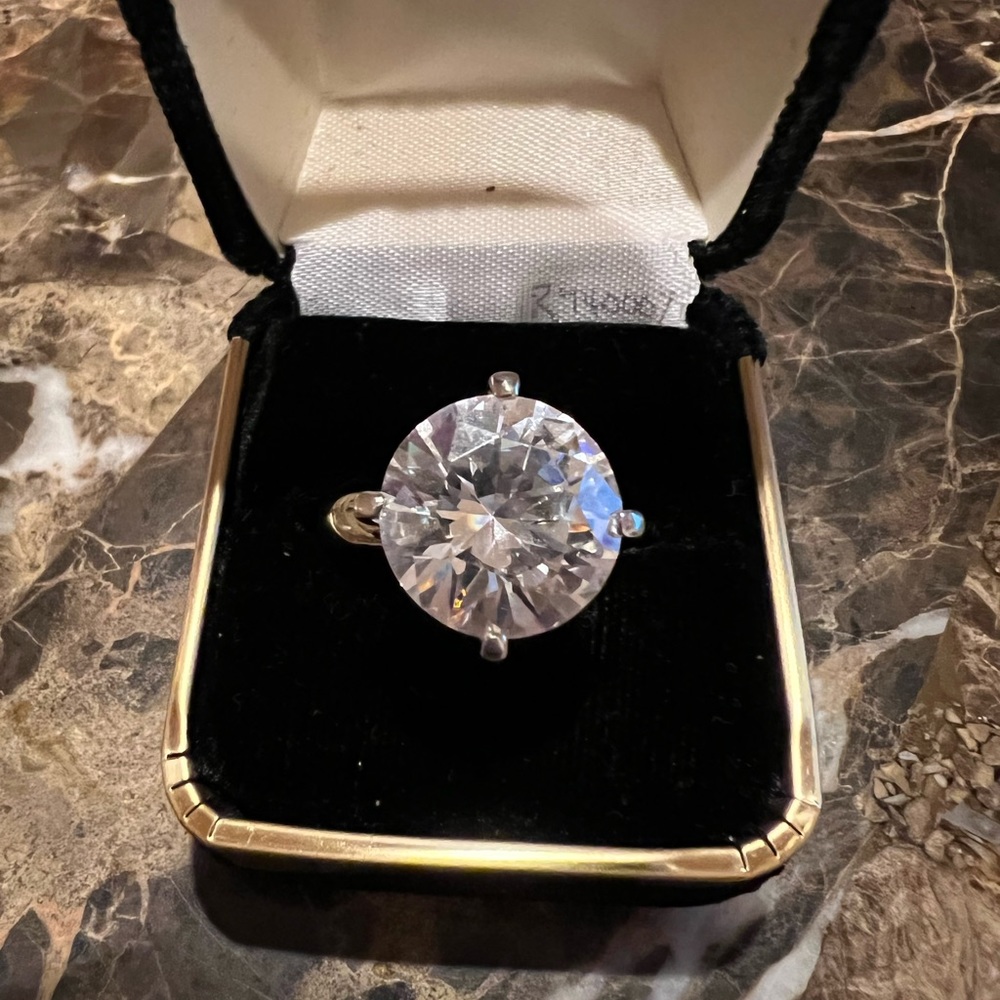 Solitaire Ring Round Large CZ stone Filigree Lacework on Box/Prongs Silver Plate - Picture 10 of 14